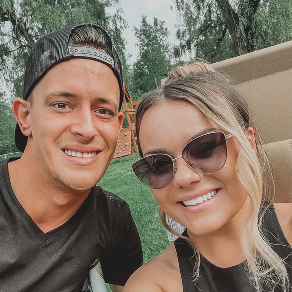 Meet your Posher, Tory - Picture 1 of 1